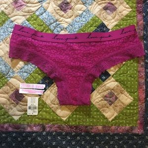 NWOT VS PINK cheekster size small